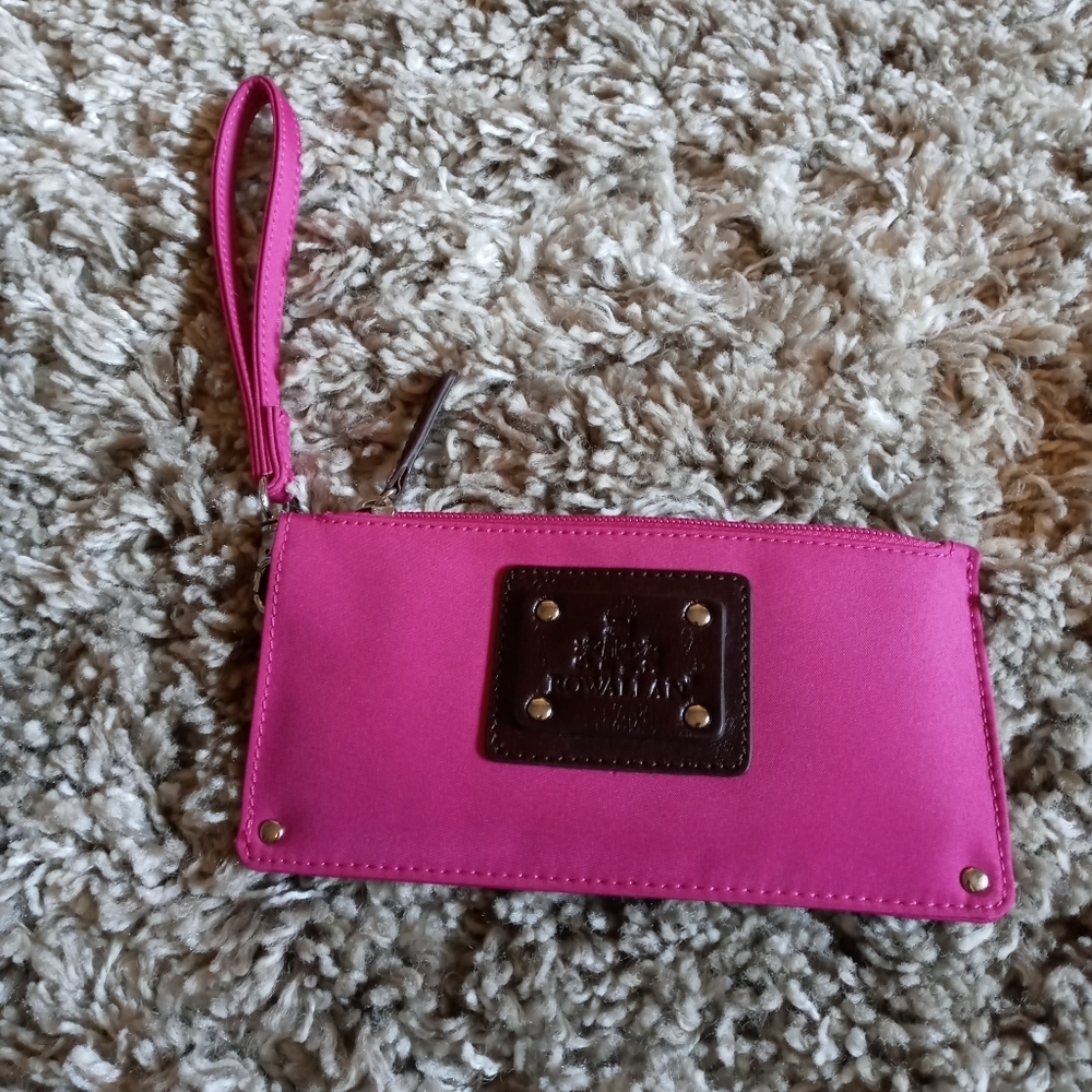 Rowallan pink wristlet